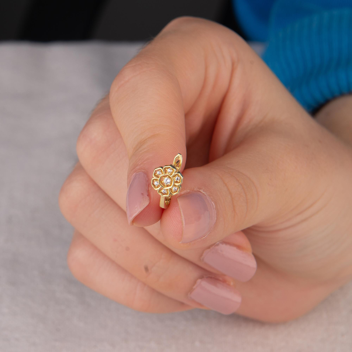 14 Ayar Çiçek Taşlı Altın Küpe