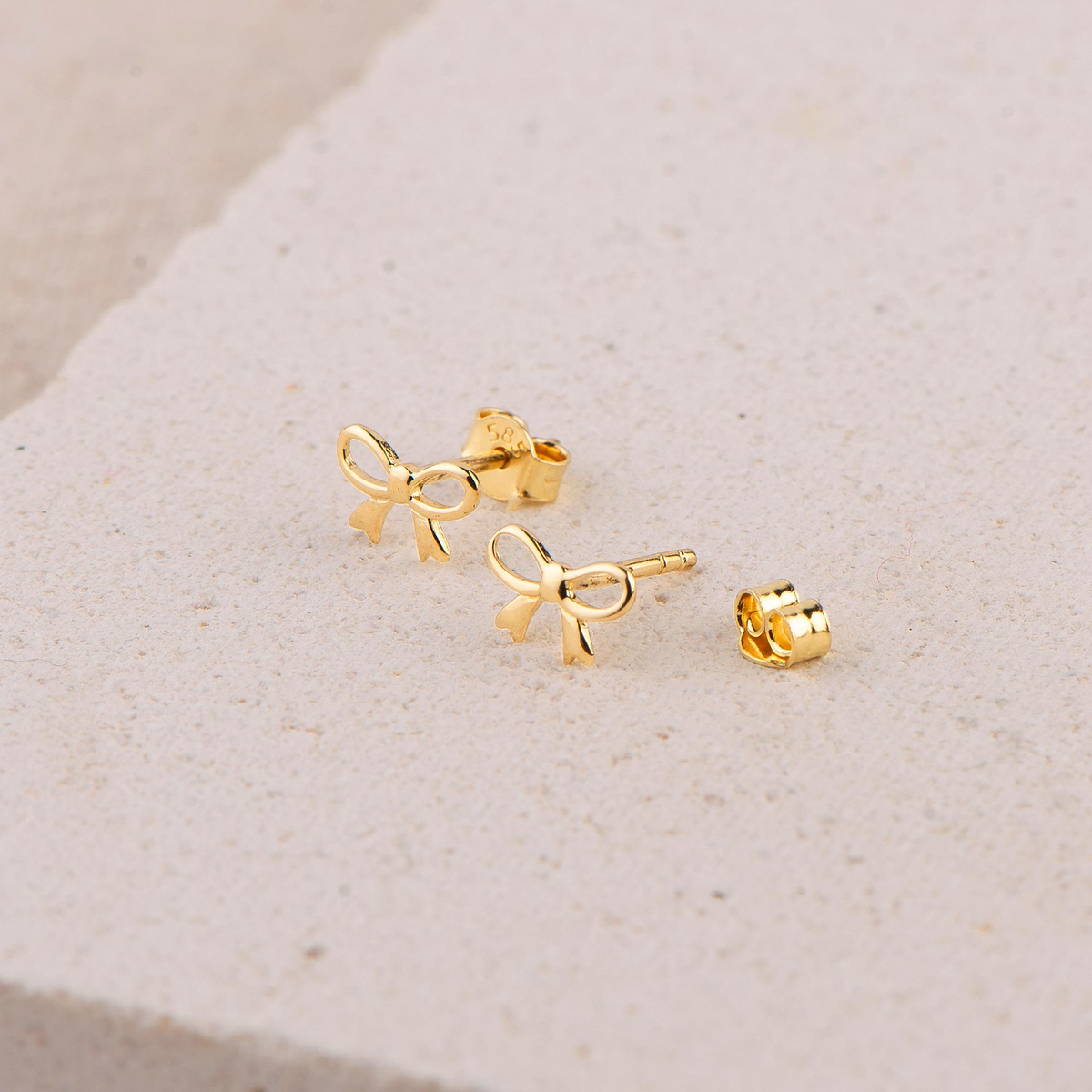 14 Ayar Altın Fiyonk Küpe