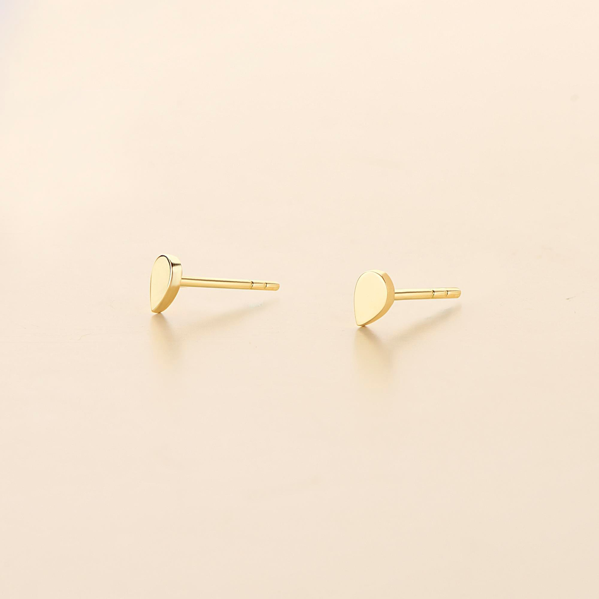 14 Ayar Altın Minik Damla Küpe