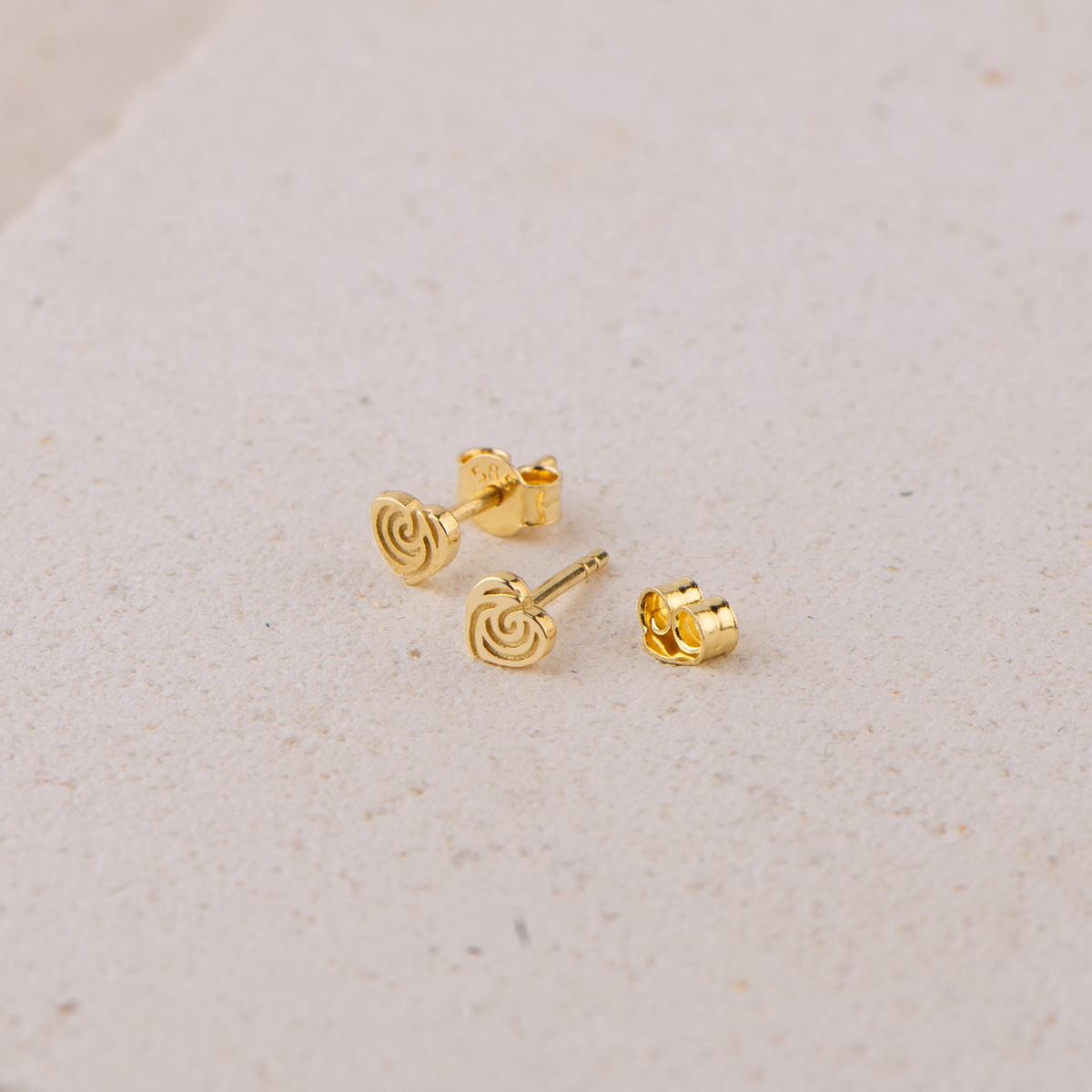 14 Ayar Altın Minik Kalp Küpe