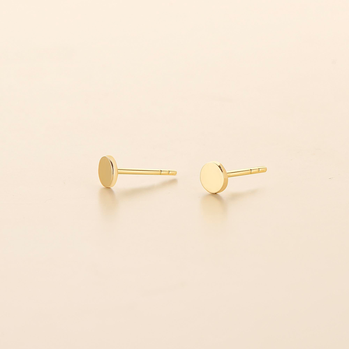 14 Ayar Altın Minik Yuvarlak Küpe