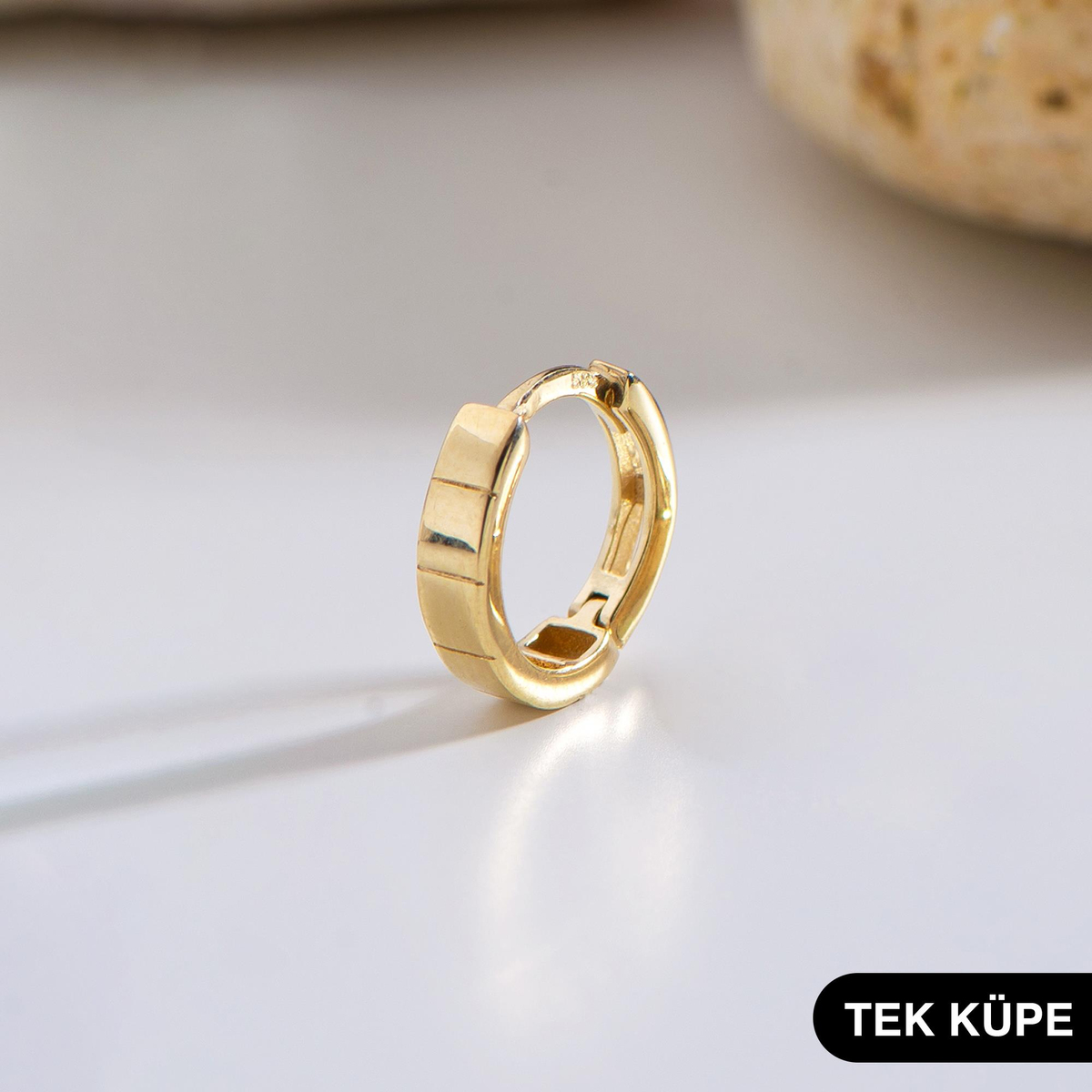 14 Ayar Altın Tek Halka Küpe