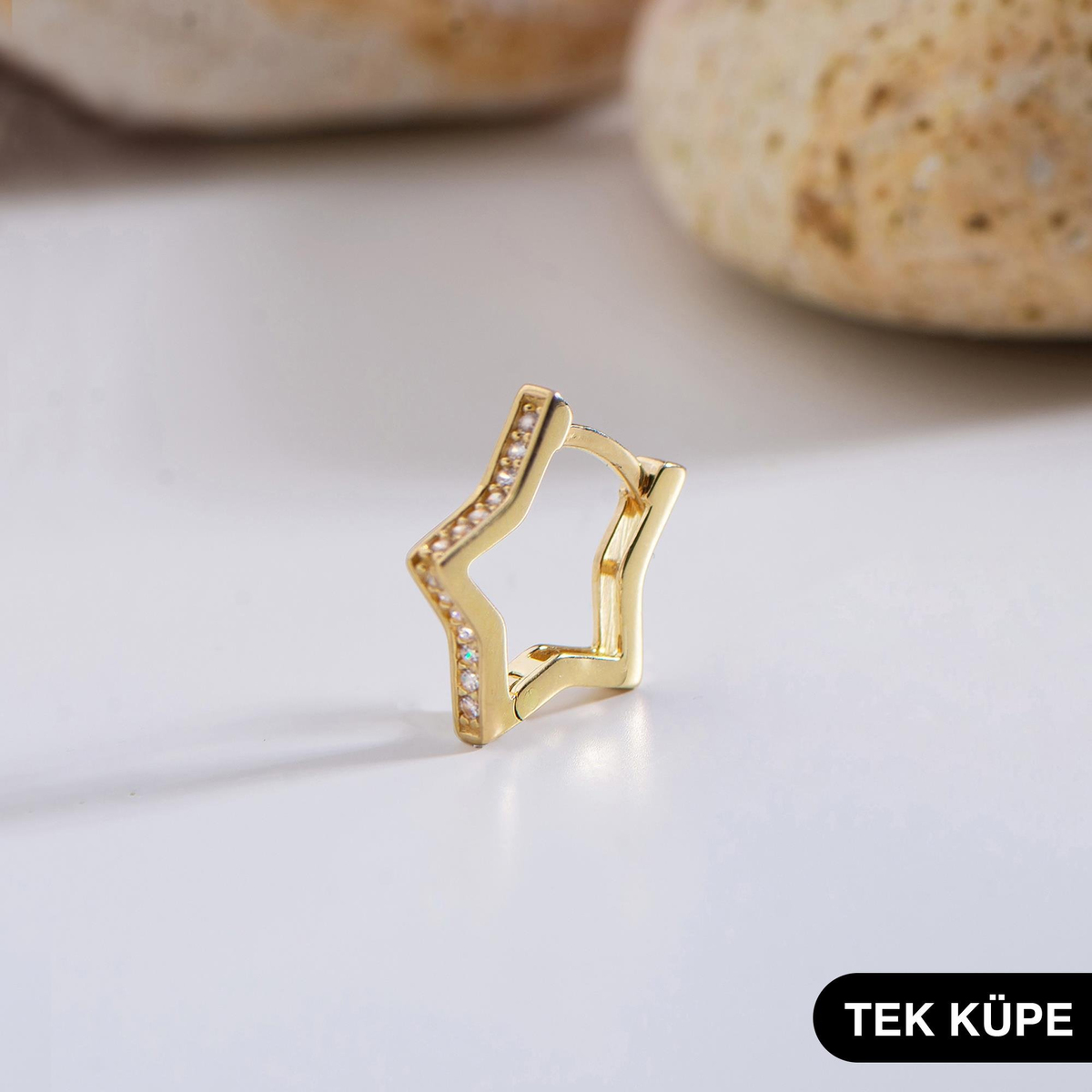 14 Ayar Taşlı Yıldız Tek Halka Altın Küpe
