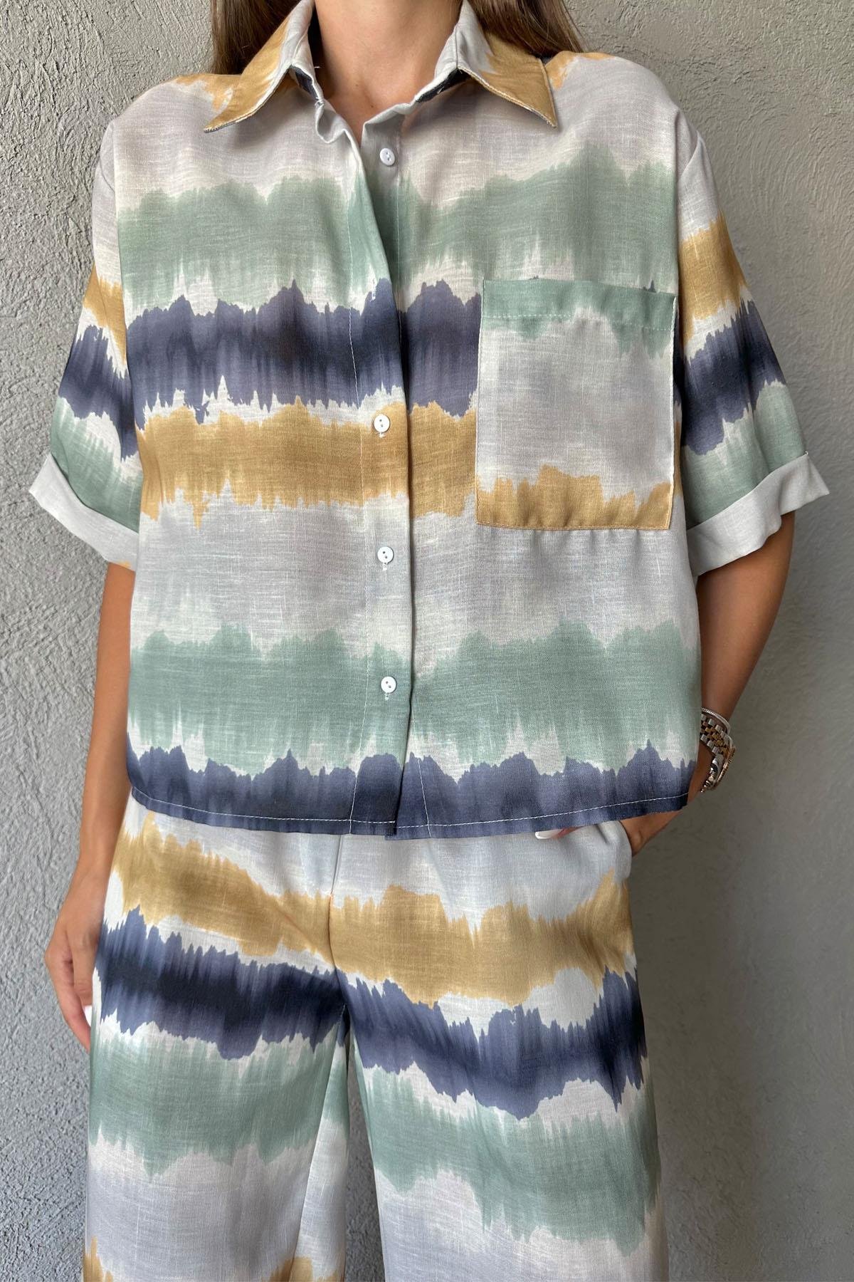 Batik Desenli Gömlek Pantolon Takım