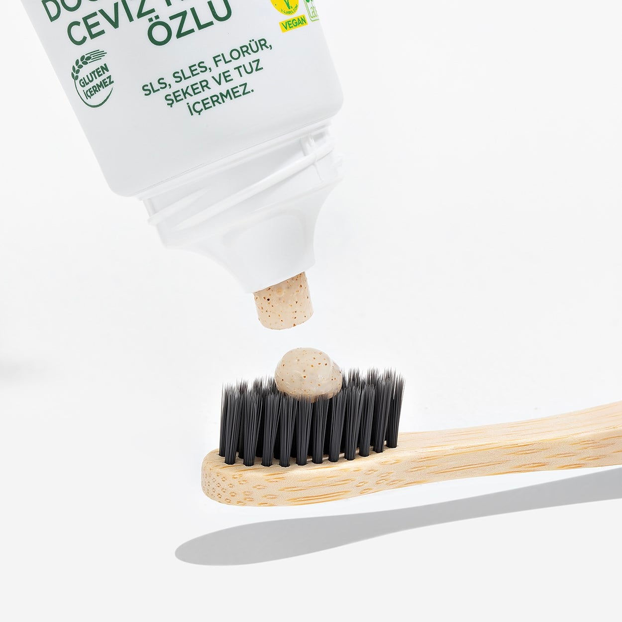 DOĞAL CEVİZ VE CEVİZ KABUĞU ÖZLÜ DİŞ MACUNU 90 ML - YENİ