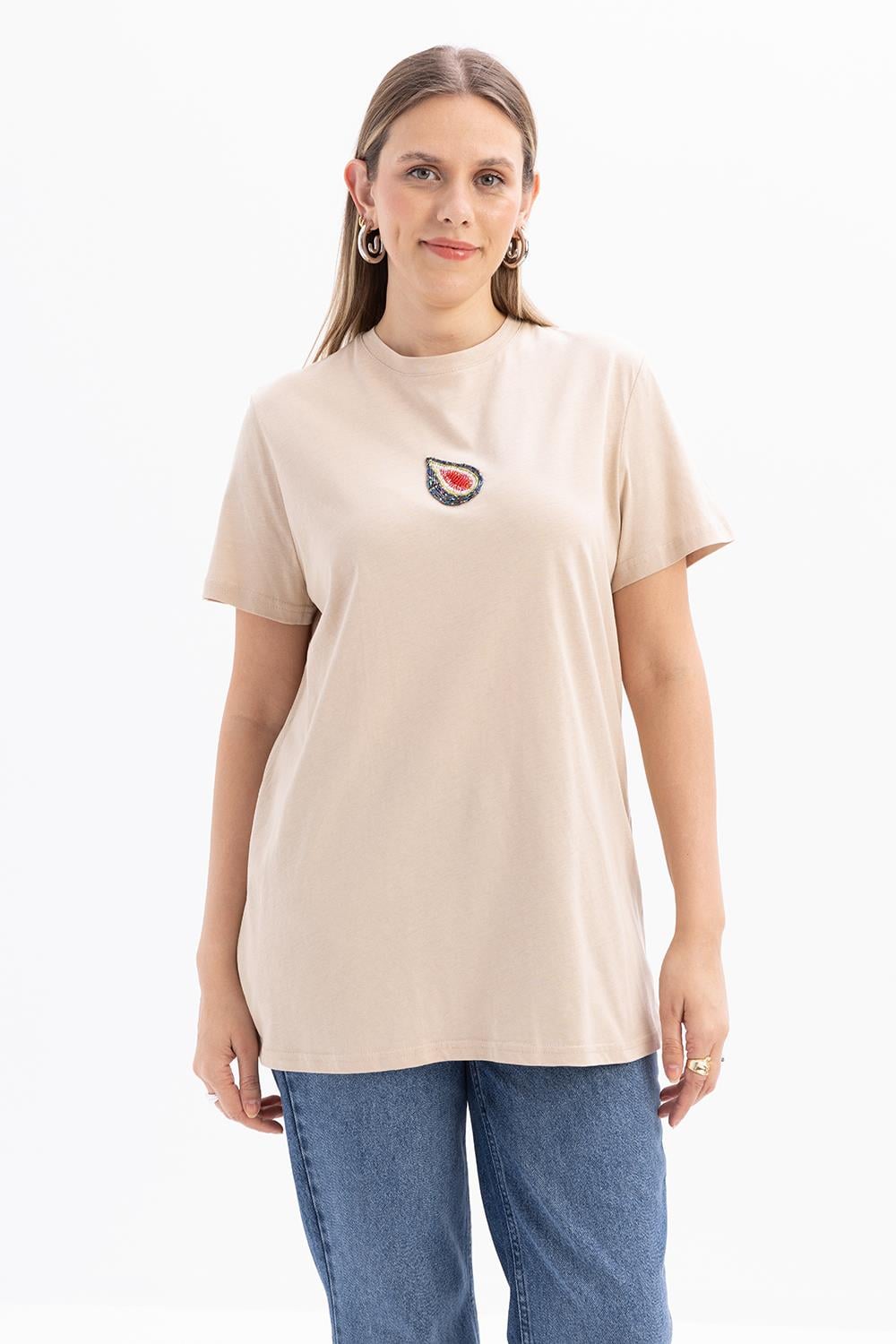 Bej-Kısa Kollu Nakış Detaylı Süprem Tshirt