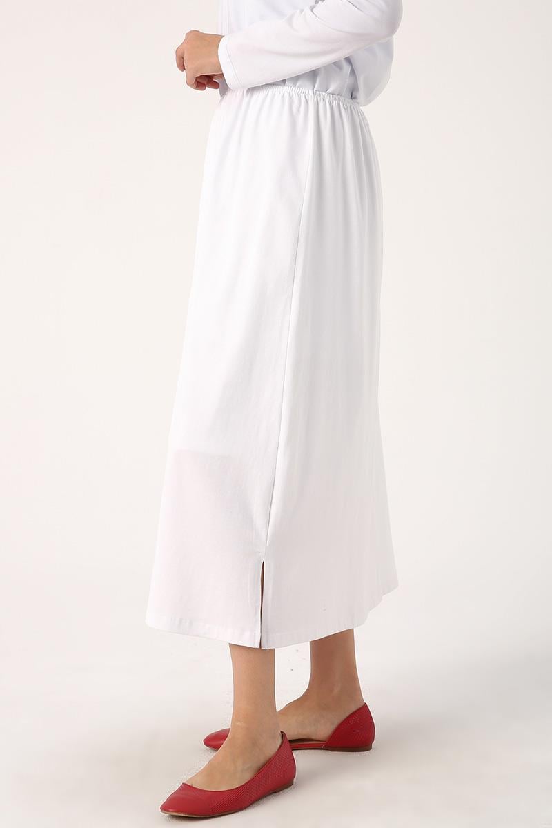 White-Long Combed Cotton Skirt Lining