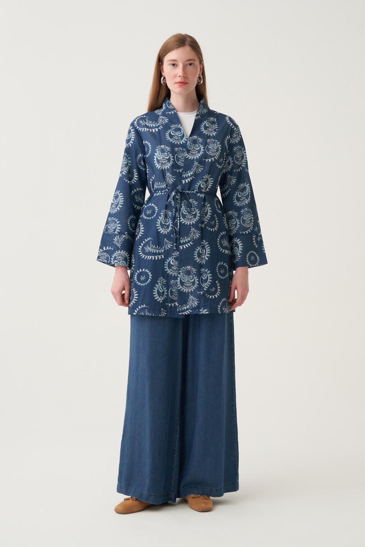 İndigo-Beyaz-Bağlama Detaylı Desenli Vual Kimono