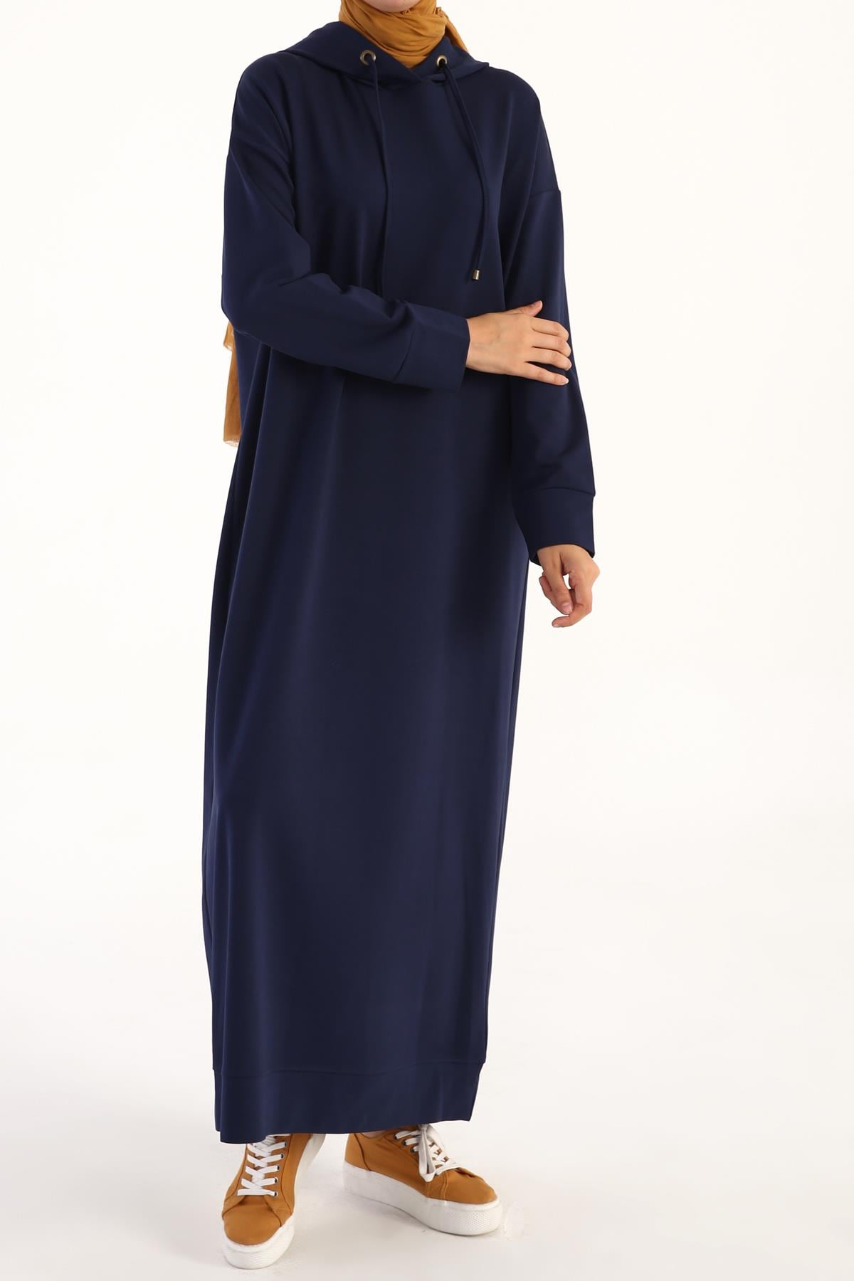 Strickkleid mit Indigo-Kapuze