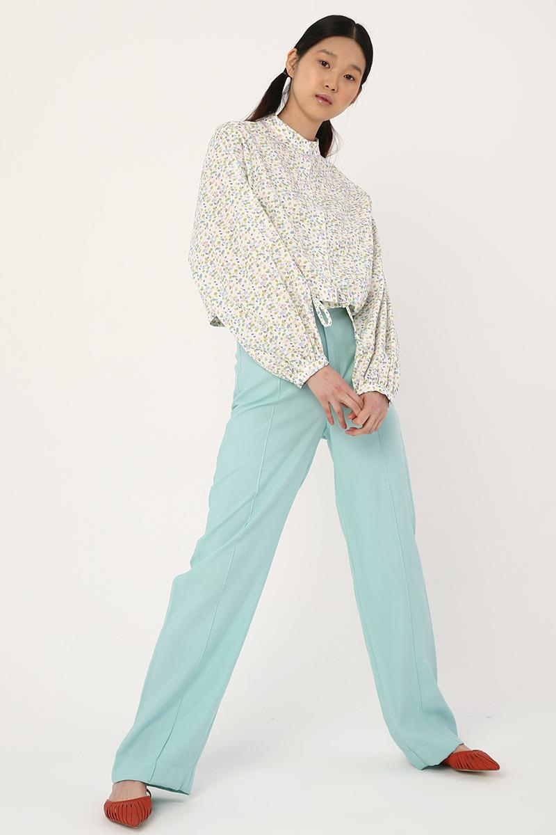 Mint-China-Hose mit bequemer Passform