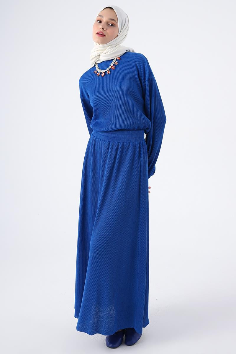 Saks-Pleat الشق بلوزة مفصلة وبدلة تنورة