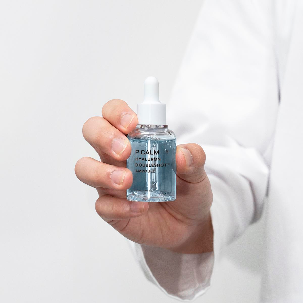 Hyaluronik Asit Ve Centella İçeren Nemlendirici, Dolgunlaştırıcı, Aydınlatıcı Hyaluron Doubleshot Serum 30ml