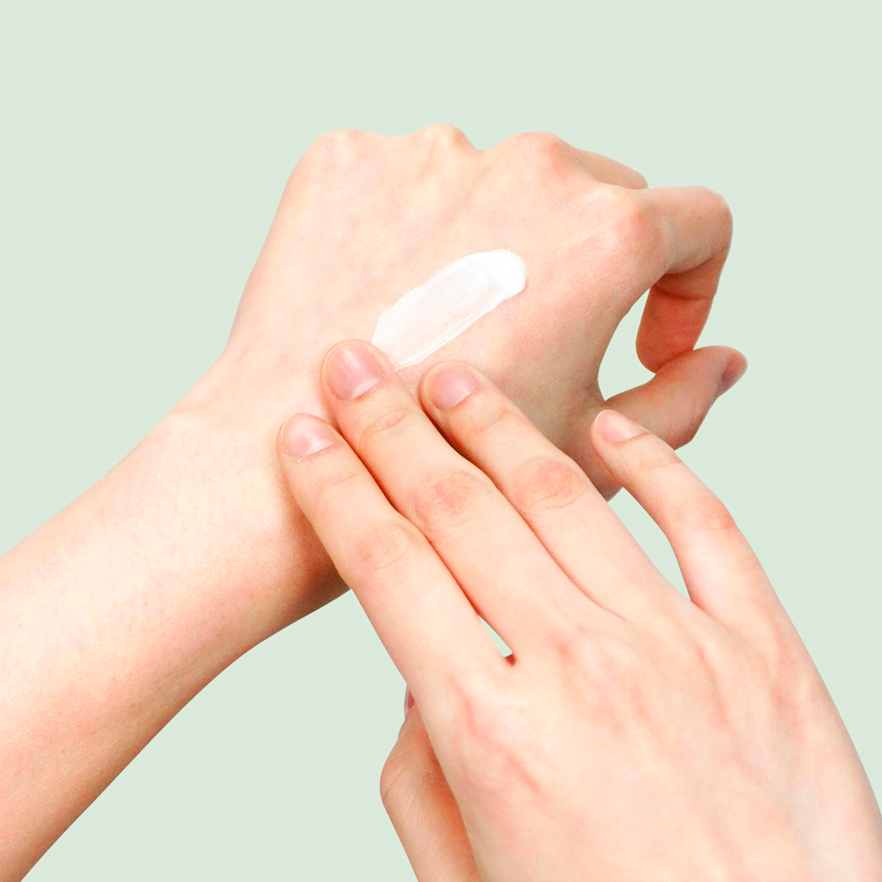 P.Calm Niacinamide ve Madecassoside içeren Yatıştırıcı Etkili Hafif Formüllü Water Barrier Güneş Kremi Spf50+ Pa++++ 50ml
