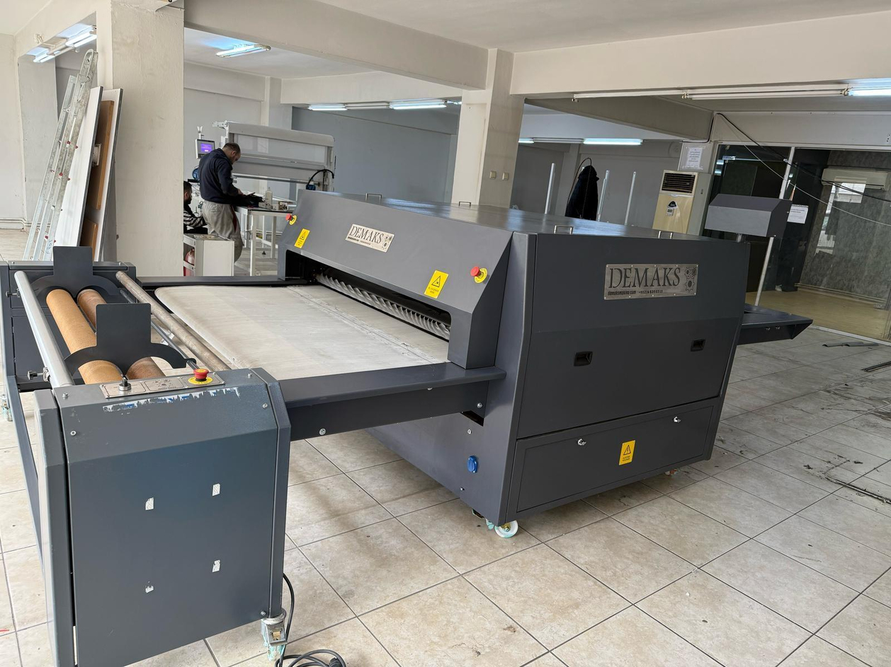 2. El Demaks Tela Yapıştırma Pres Makinesi 160 cm | Açma Ve Toplama Aparatlı | 2023 Model
