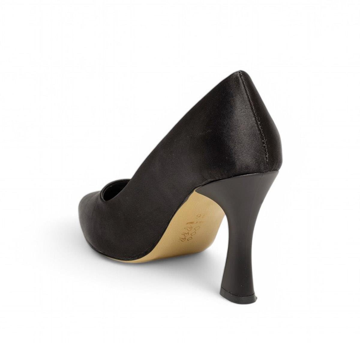 Genel MarkalarGenel Zenne Stiletto 72 Saten Siyah