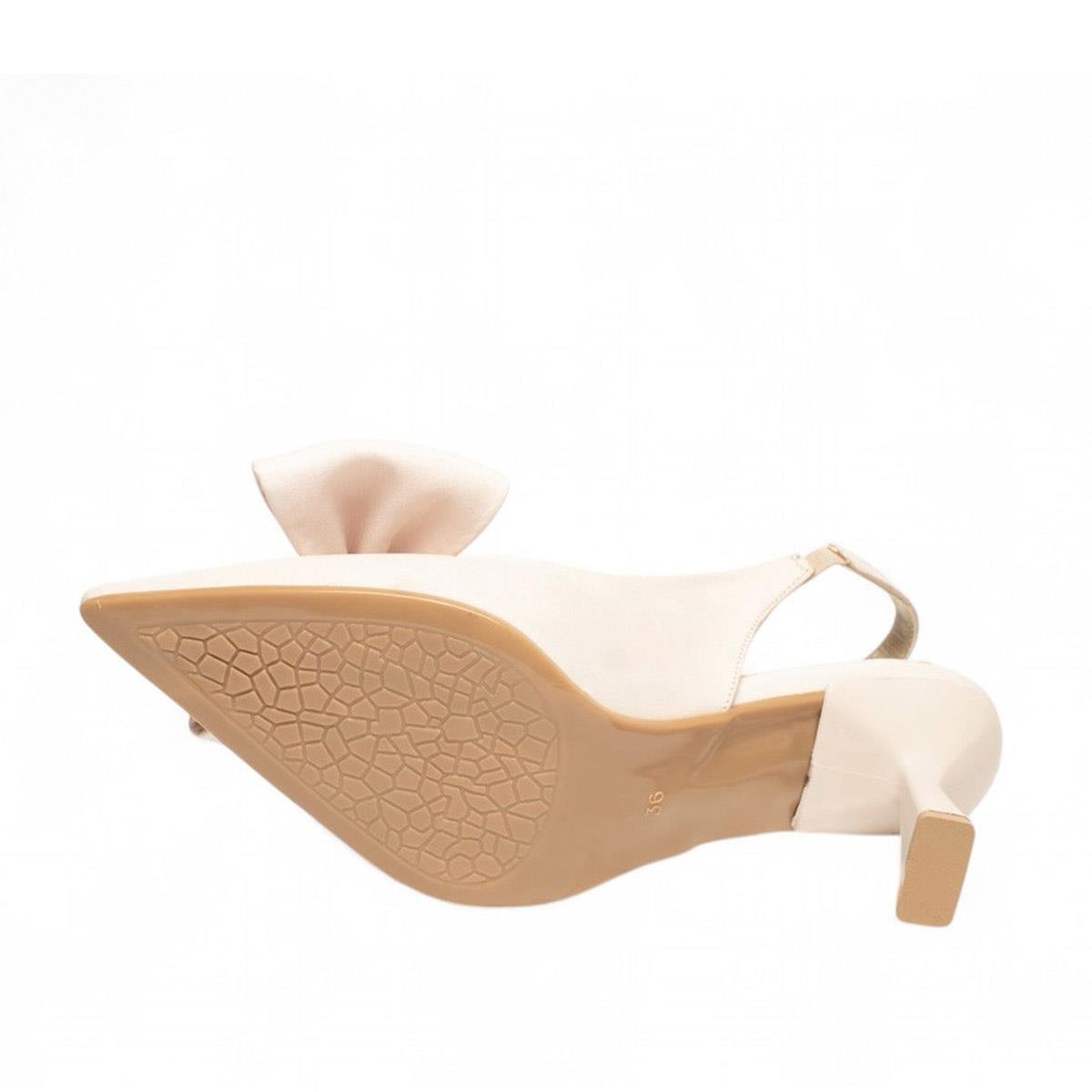 Genel MarkalarGenel Zenne Stiletto Fiyonk Detaylı 91 Zara Saten Bej
