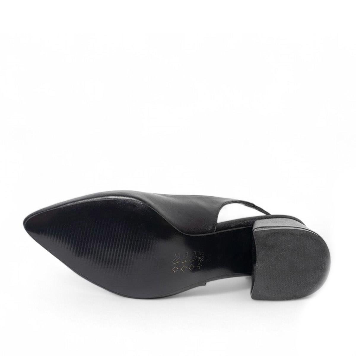 Genel MarkalarGenel Zenne Topuklu Stiletto 51873 Siyah