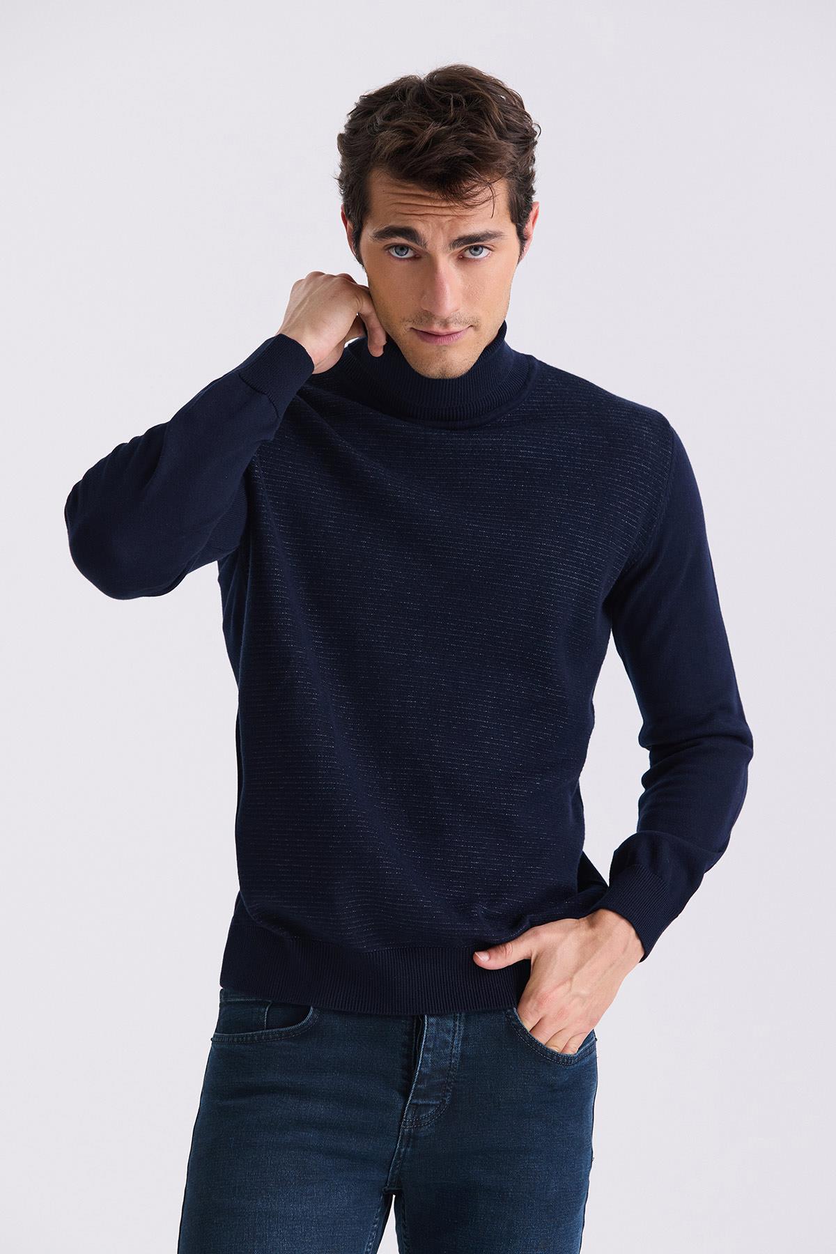 Lacivert Slim Fit Tam Balıkçı Yaka Triko Kazak