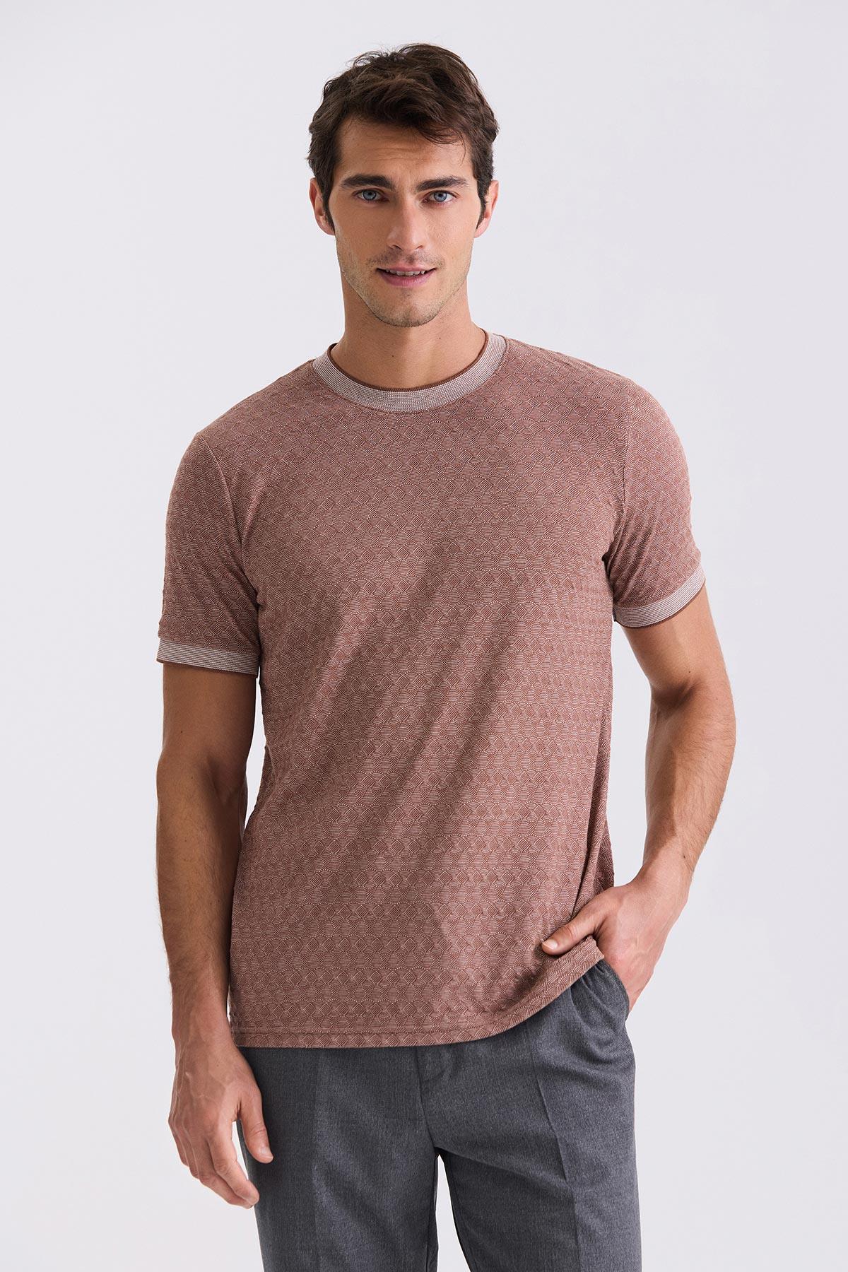 Kahve Slim Fit Bisiklet Yaka T-Shirt
