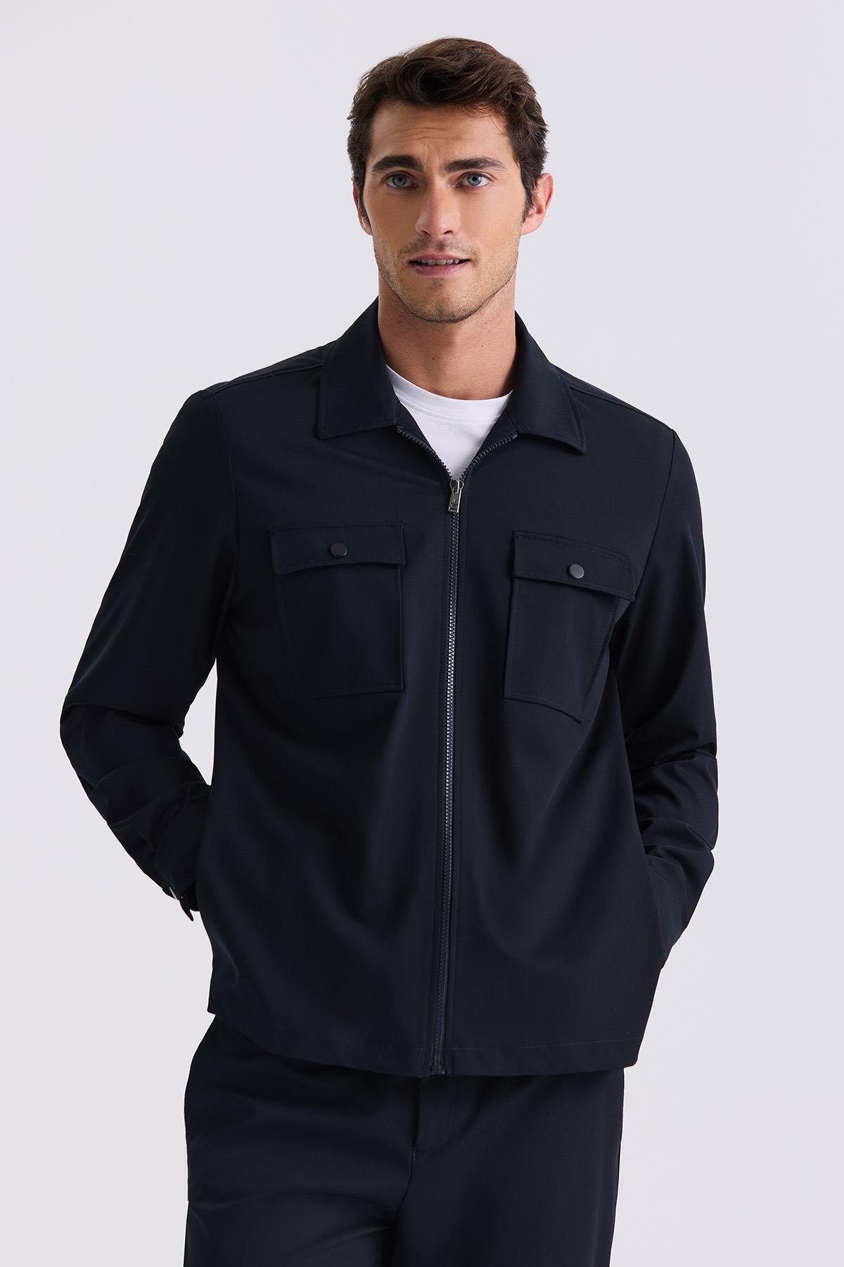 Dar Kalıp - Slim Fit Serili Takım Elbise-Jakamen  Sivri Yaka  Serili• Takım ElbiseJakamen