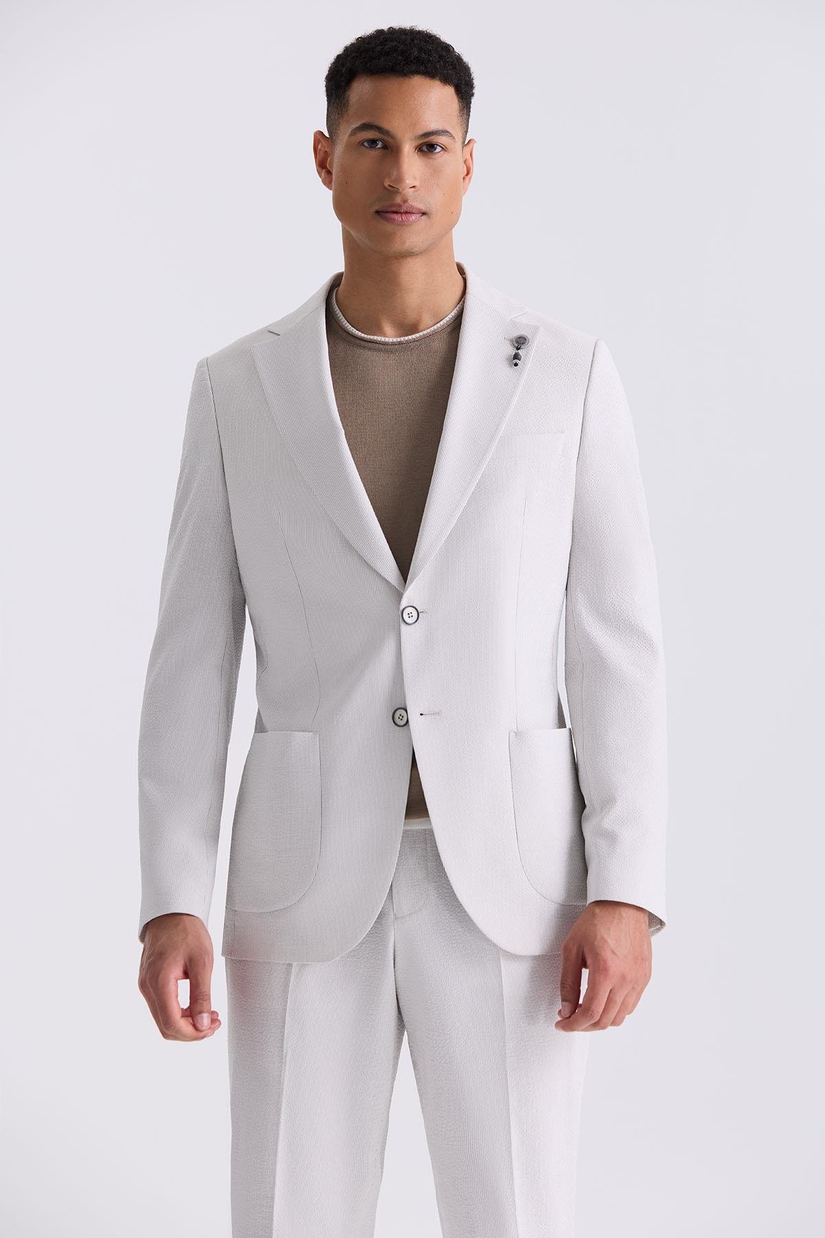 Dar Kalıp - Slim Fit Serili Takım Elbise-Jakamen  Sivri Yaka  Serili• Takım ElbiseJakamen