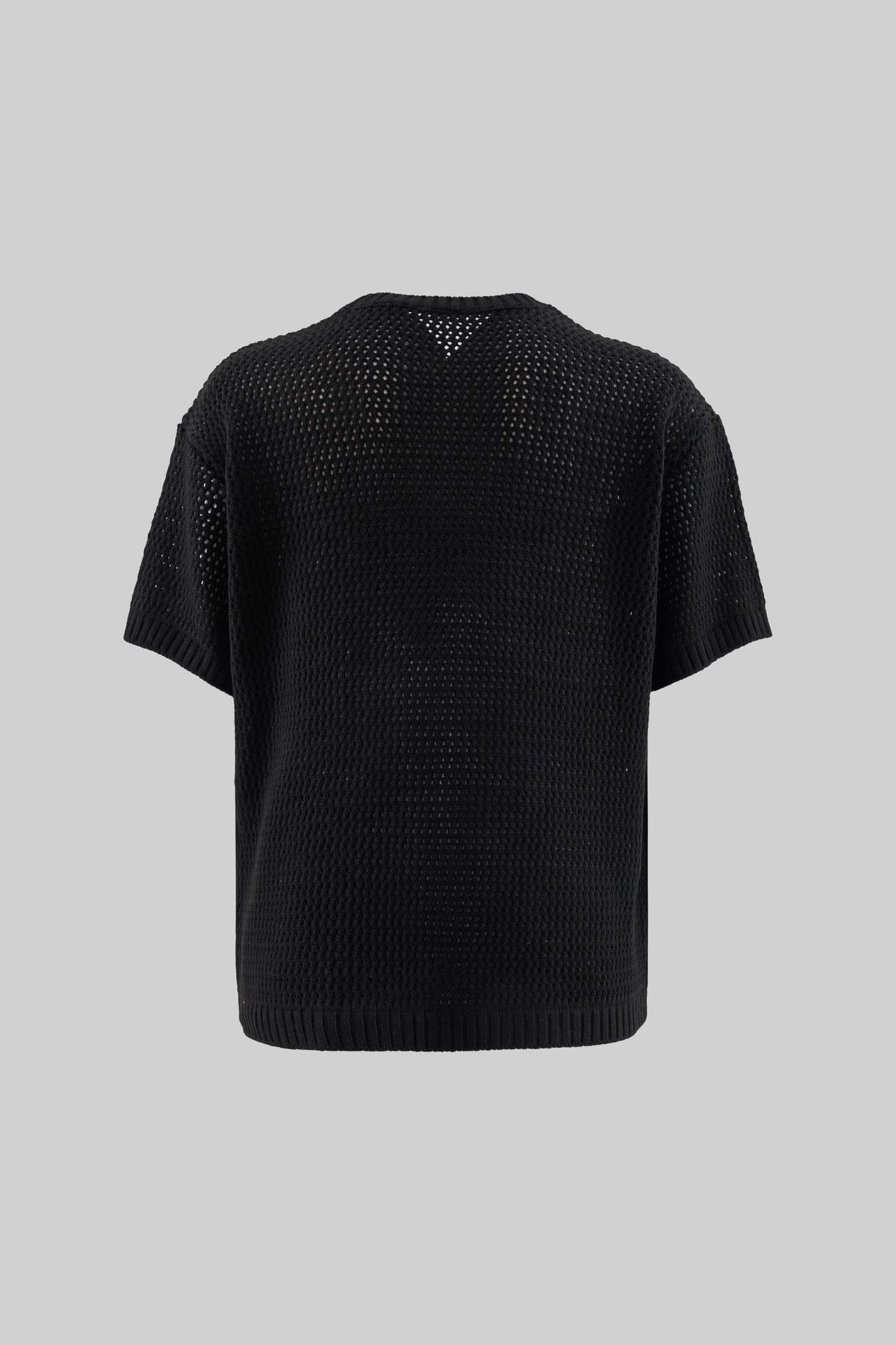 MCHNST KNIT M LETTER APPLIQUE TEE BLACK
