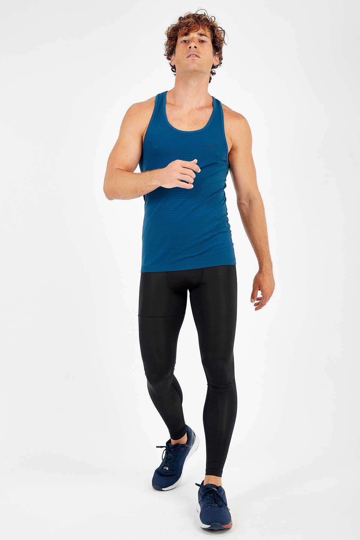 Maraton Active SlimFit Erkek Atlet Yaka  Kolsuz Training Atlet 824009
