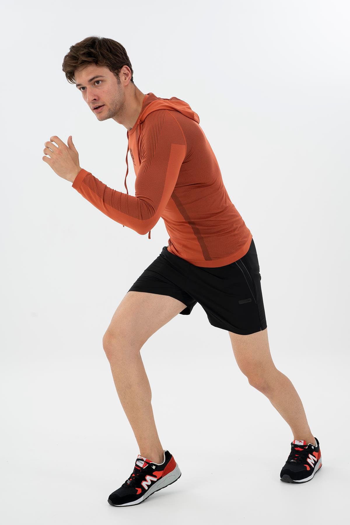 Maraton Active SlimFit Erkek Kapşonlu  Uzun Kol Koşu Sweatshirt 826029