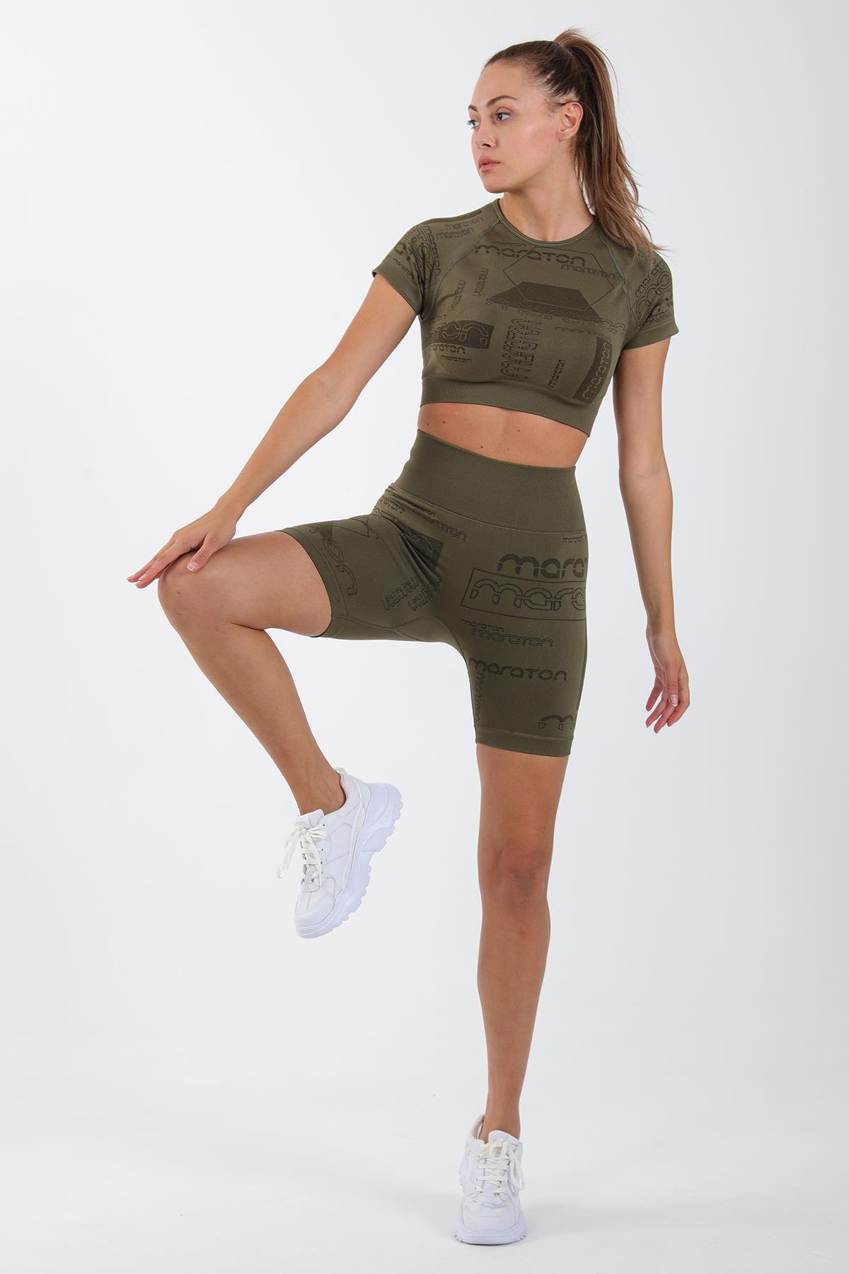 Maraton Active SlimFit Kadın Bisiklet Yaka  Kısa Kol Koşu Crop Top 811037