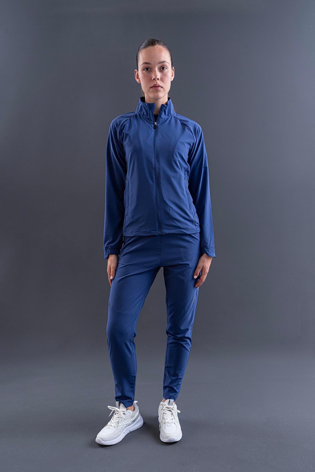 Maraton Regular Kadın Dik Yaka  Reglan Kol  Eşofman Üstü 23883