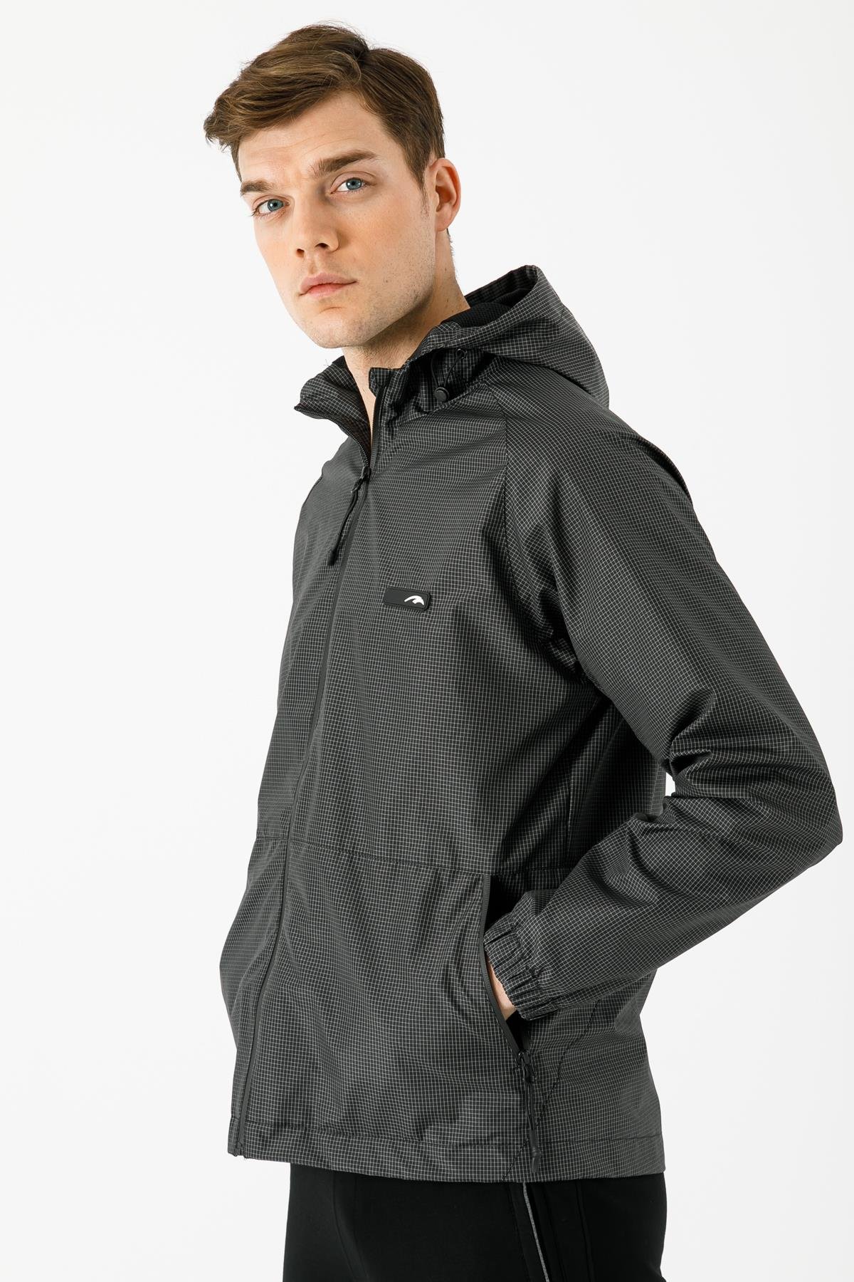 Maraton Sportswear Regular Erkek Kapşonlu  Uzun Kol Basic Yağmurluk 20132