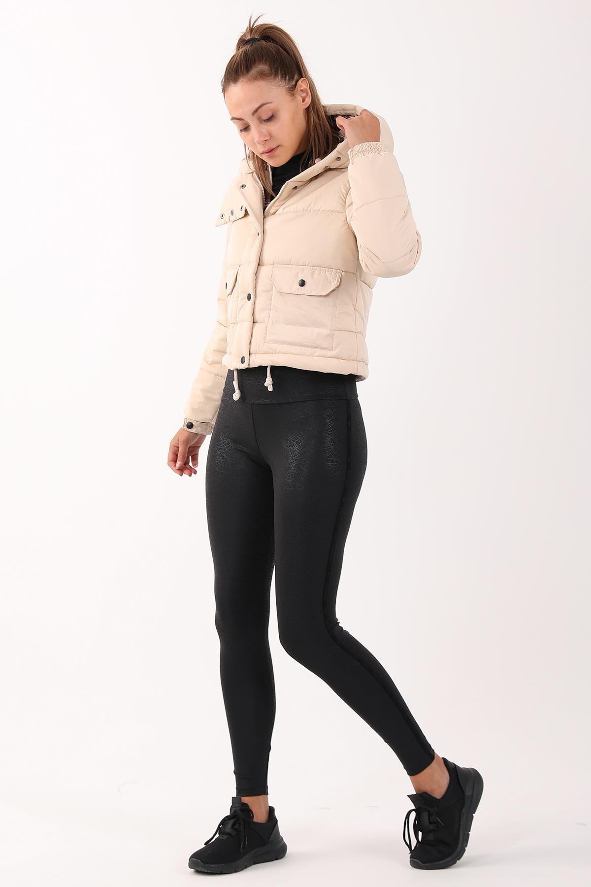 Maraton Sportswear Regular Kadın Kapşonlu  Uzun Kol Basic Mont 21288