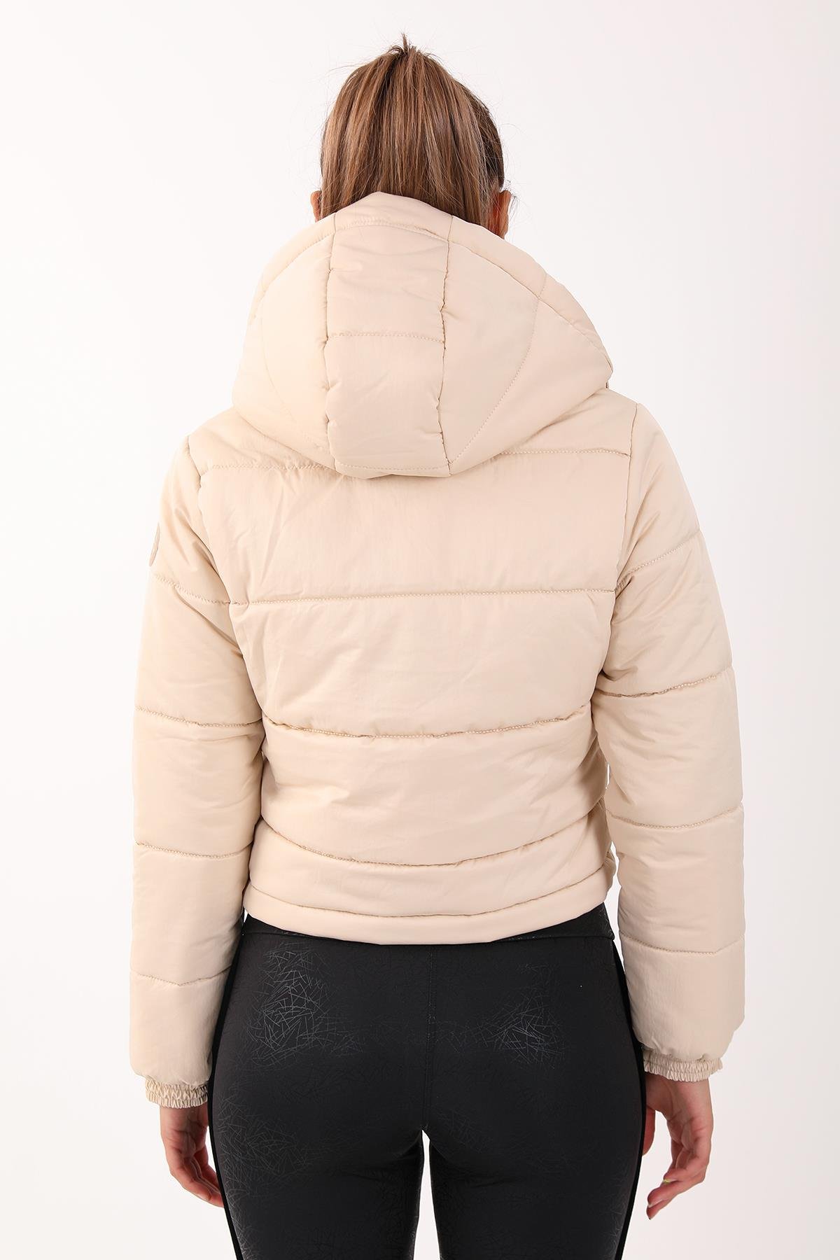 Maraton Sportswear Regular Kadın Kapşonlu  Uzun Kol Basic Mont 21288