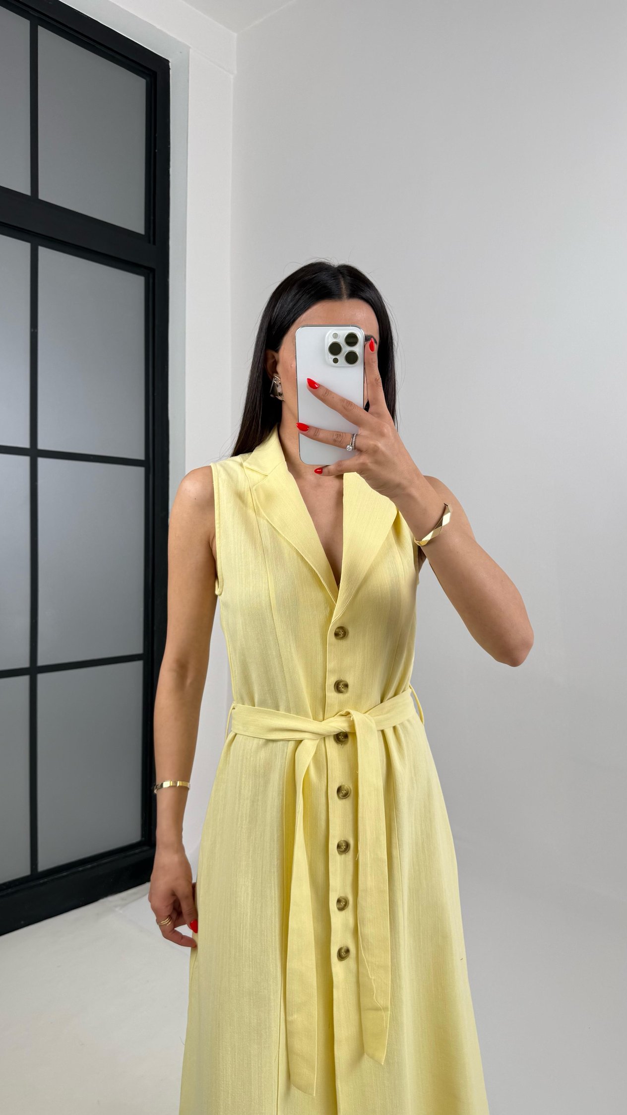 Sarı V Yaka Önü Düğmeli Kuşaklı Keten Elbise Gaus00461 GausDressesGU1002074
