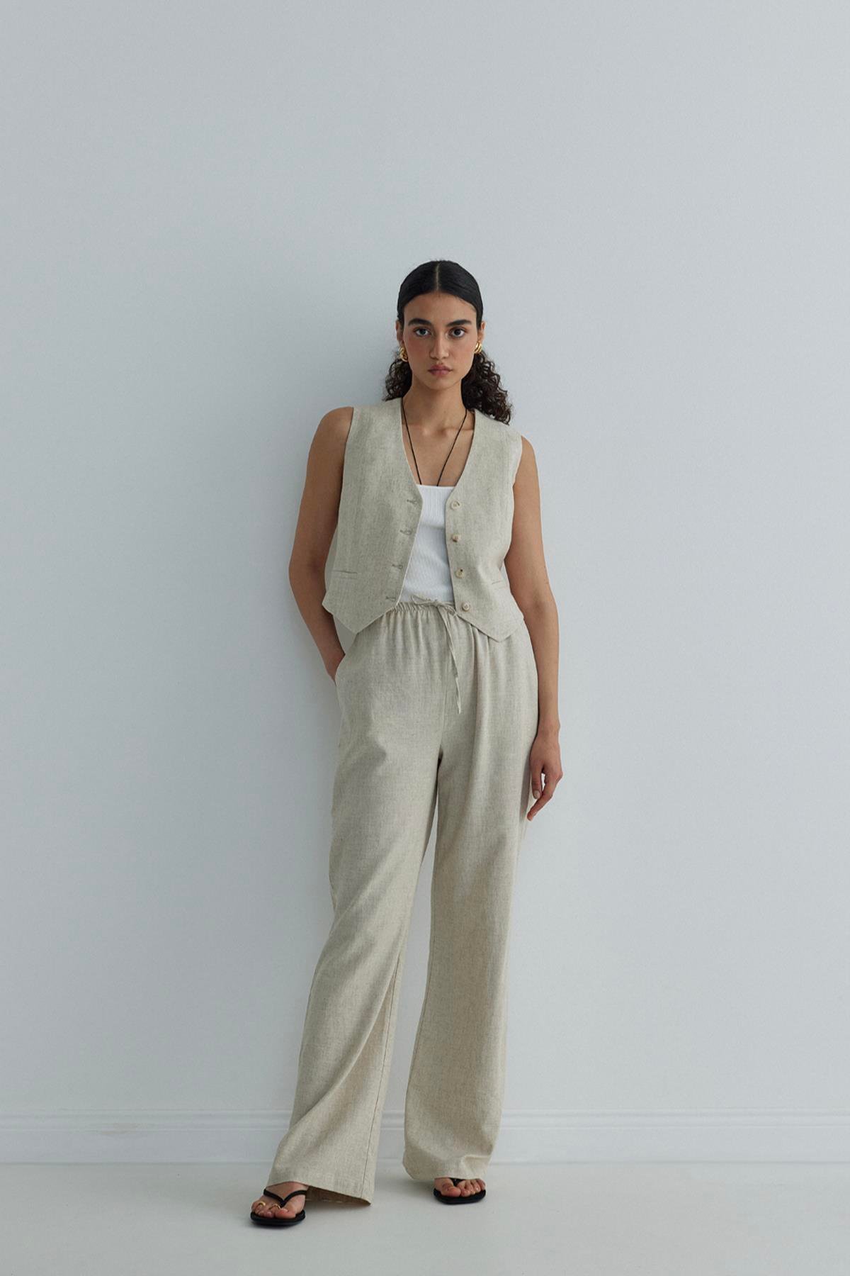 Gabriel Buttoned Linen Vest