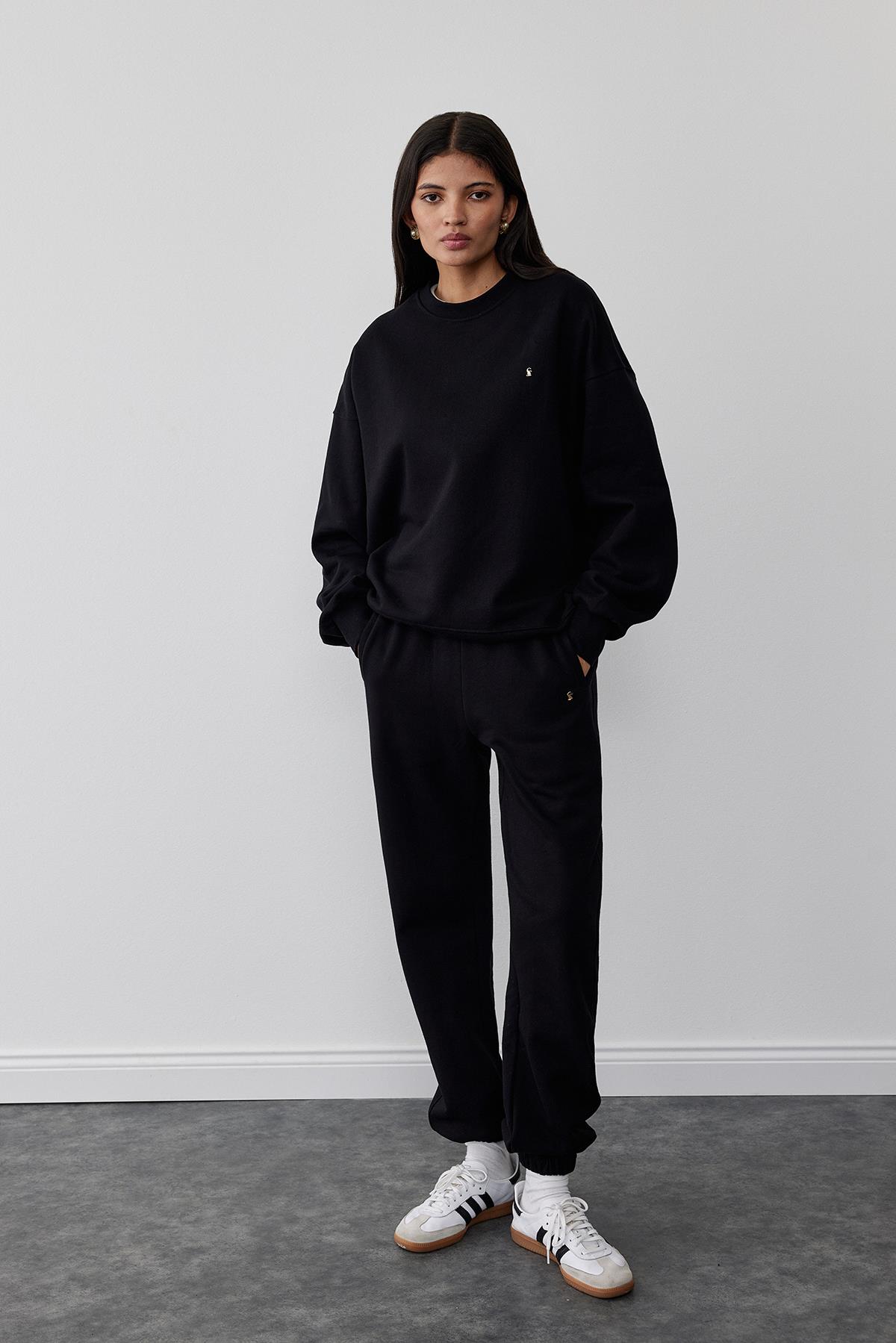 Siyah Mindy Basic Sweatshirt