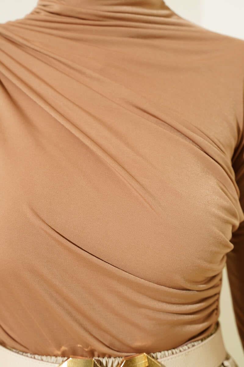 Balıkçı Yaka Yan Büzgülü Sandy Bluz Camel