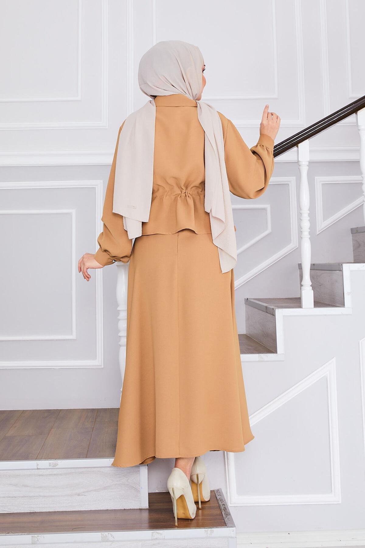 Beli Büzgülü Çift Cepli Etekli Takım Camel