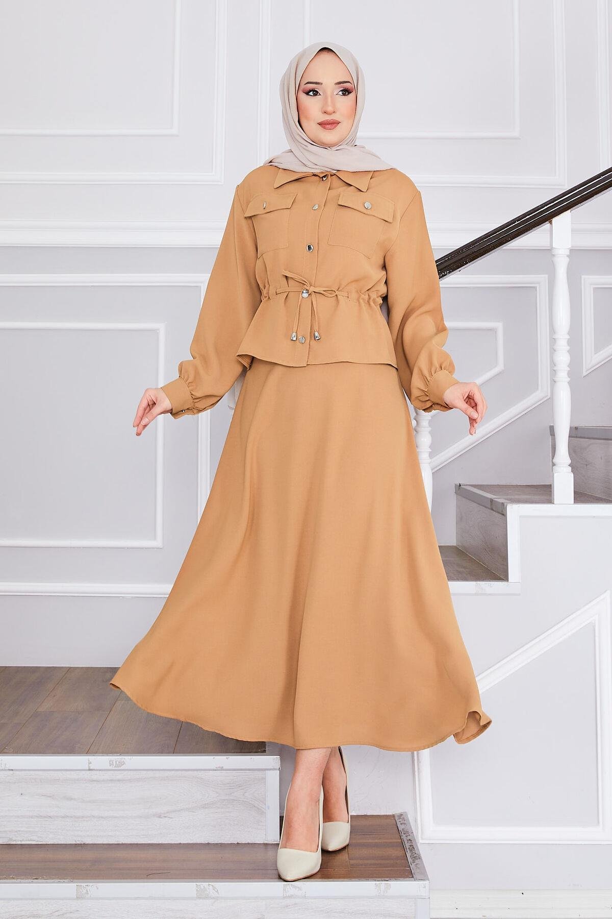 Beli Büzgülü Çift Cepli Etekli Takım Camel