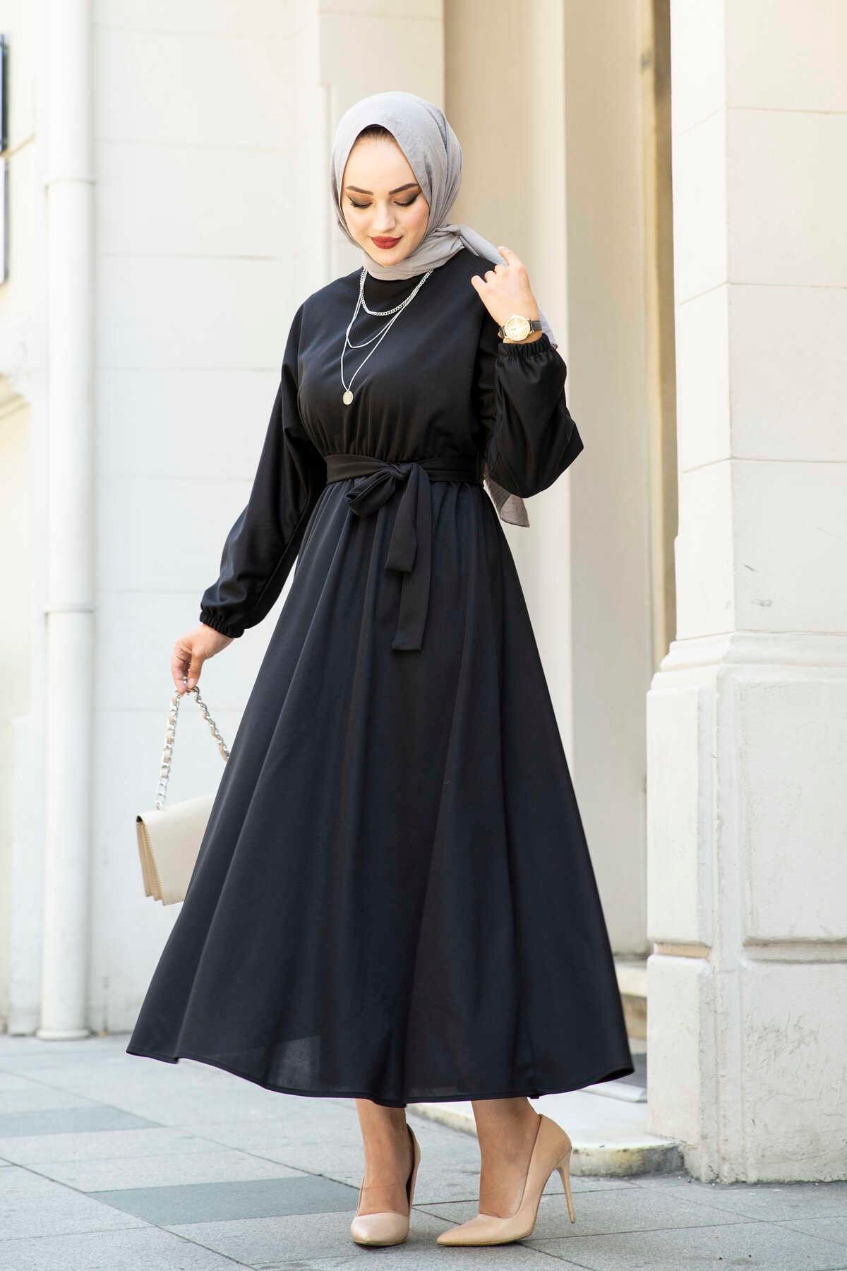 Beli Kuşaklı Tesettür  Elbise 100MD-10528 Siyah