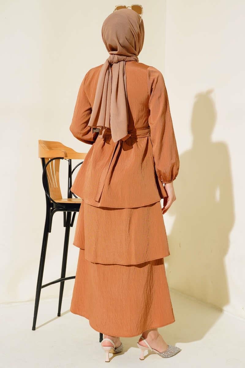 Dökümlü Kat Kat Elbise Camel
