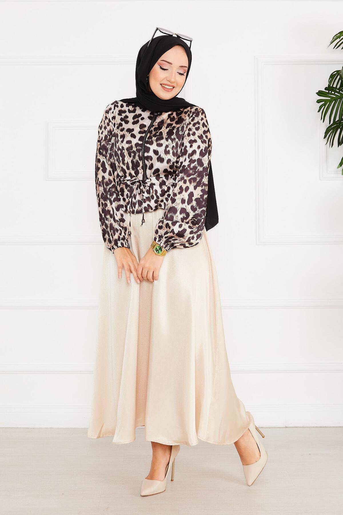 Leopar Desenli Tesettür Saten Takım Bej