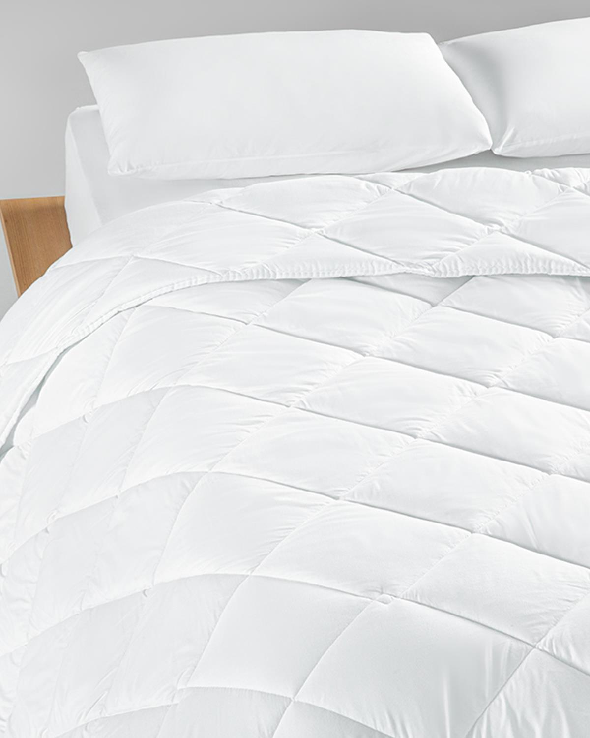 Siesta Microfiber King Size Comforter 235x215 cm White