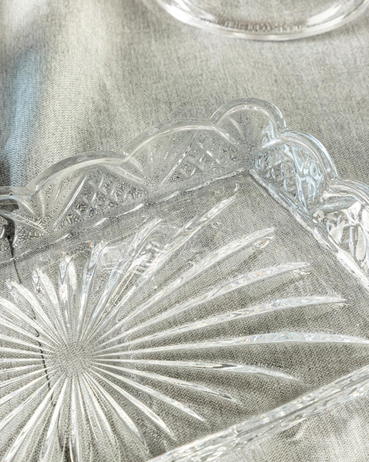 Cross Glass Platter 25 cm Transparent