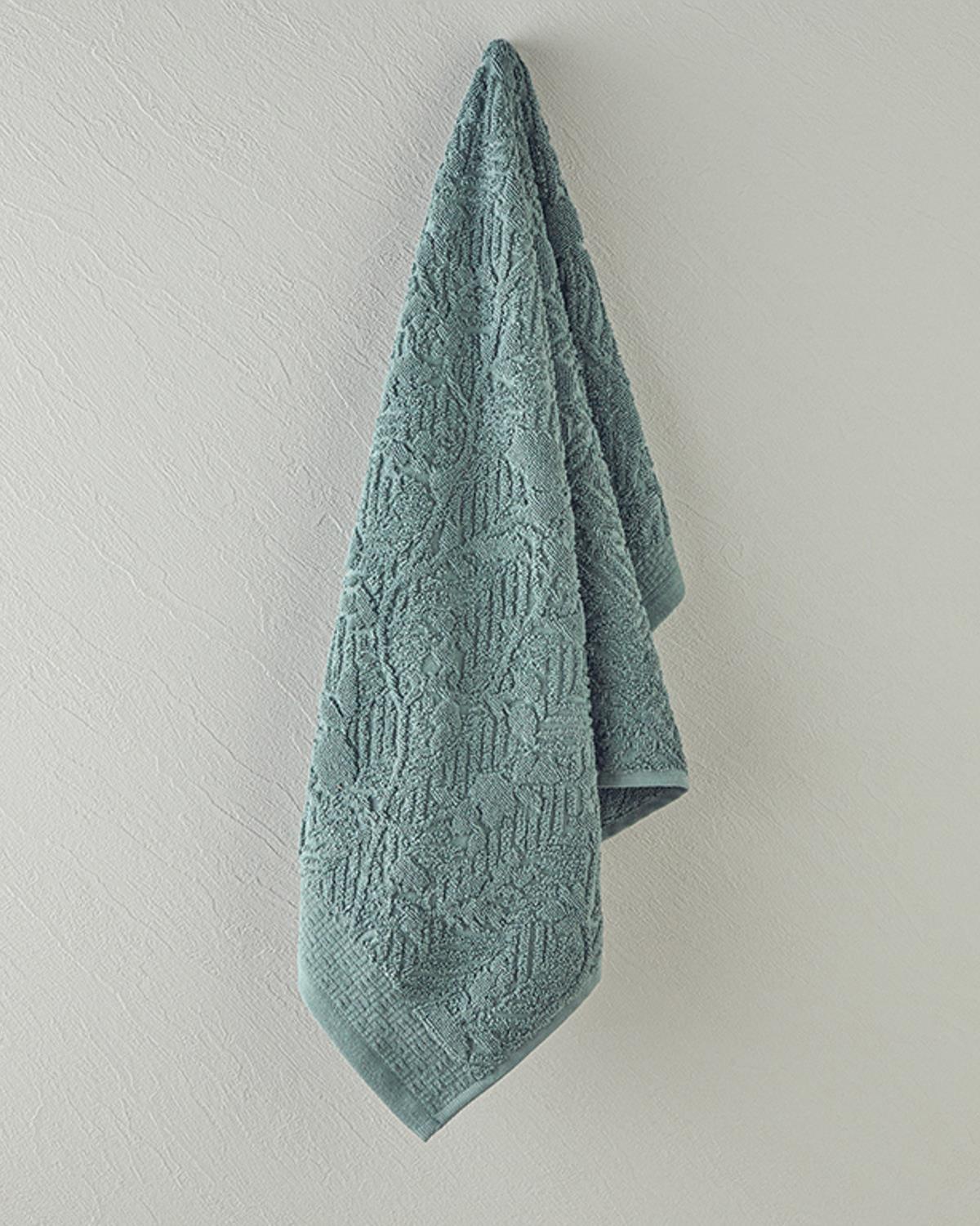 Alyssa Cottony With Jacquard Face Towel 50x80 cm Green