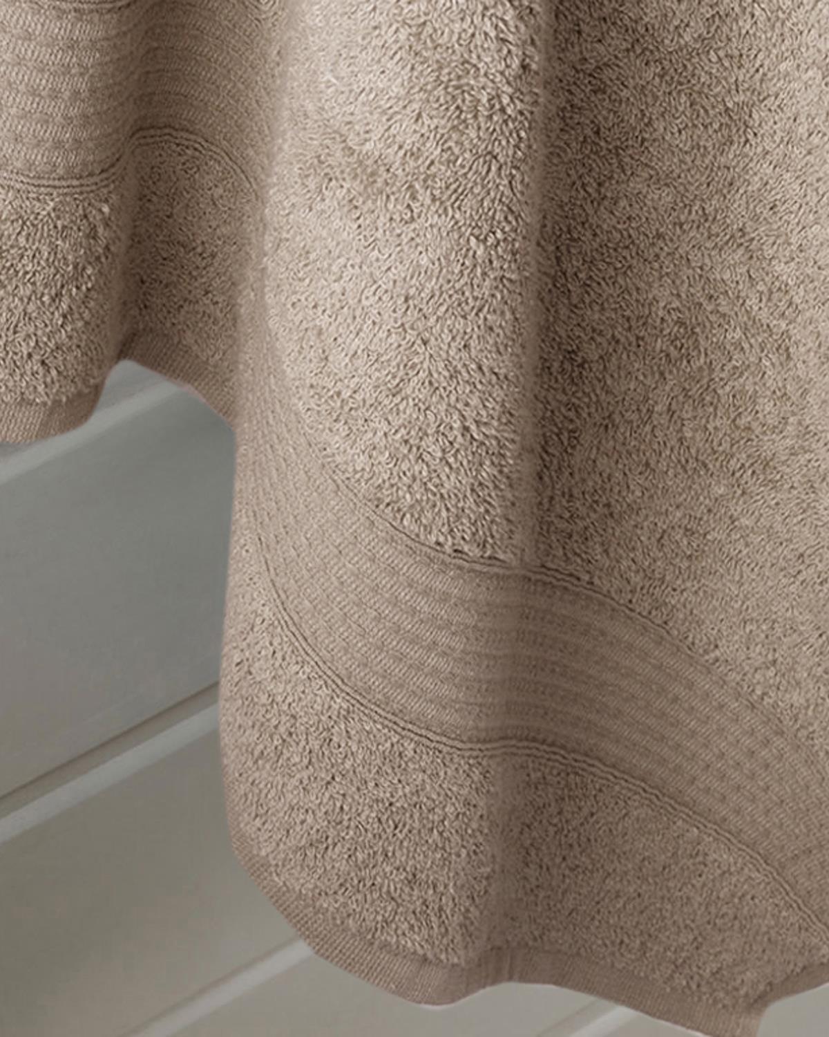 Pure Basic Bath Towel 70x140 cm Light Brown.