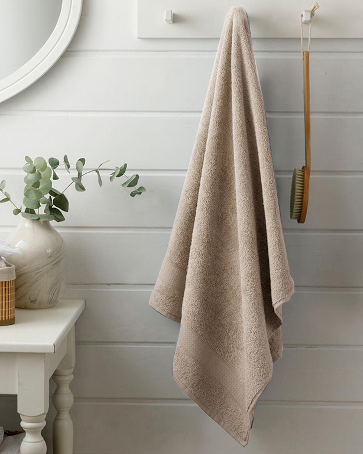 Pure Basic Bath Towel 70x140 cm Light Brown.