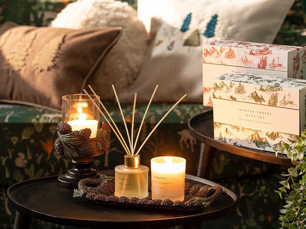 Winter Forest Set Parfumat Set 2, 110 Ml-120 G, Roz Pudră