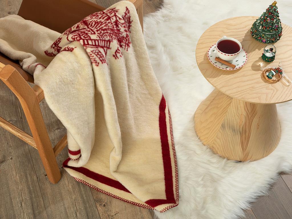 Cozy Chalet Acrylic Tv Blanket 130x170 cm Red