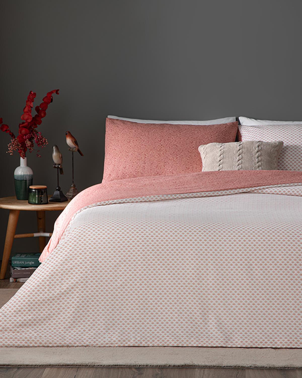Daisy Bouquet Green Canton Crepe King Size Duvet Cover Set 240x220 cm Pink